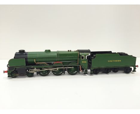 LAWRENCE Scale Models Brass Kit Built SR Malachite Green 4-6-0 'Lord Vincent'. Excellent with Lawrence Plate underneath Tende