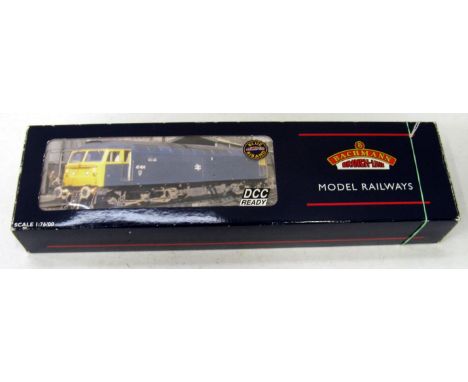 BACHMANN 32-800 BR 2 Tone Green Class 47 # D1500 with 4 Digit Headcode. DCC. fitted. Set for DCC and DC use. Channel 7. Excel