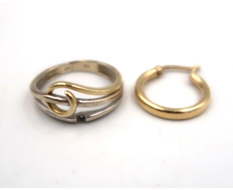 A marked 14k white gold and yellow gold ring size K - along with a marked 585 14ct yellow gold hoop earring - approx weight 3