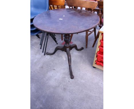 A 19TH CENTURY MAHOGANY TRIPOD TABLE ON TURNED AND TWISTED PEDESTAL, 31" DIAMETER