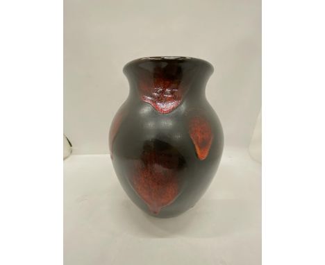 A POOLE POTTERY VASE, 'GALAXY' PATTERN, HEIGHT 23CM