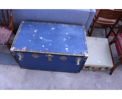 A REV ROBE COMPRESSED FIBRE CASE AND A TRAVELLING TRUNK WITH METAL FITTINGS