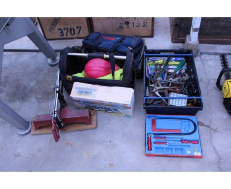 AN ASSORTMENT OF TOOLS TO INCLUDE A MITRE SAW, SPANNERS AND A SAW SET ETC
