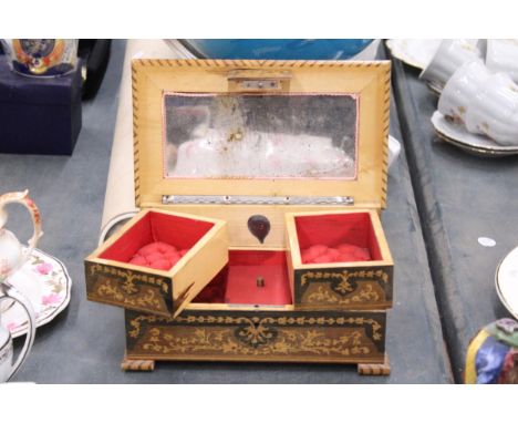 AN INLAID VINTAGE JEWELLERY BOX