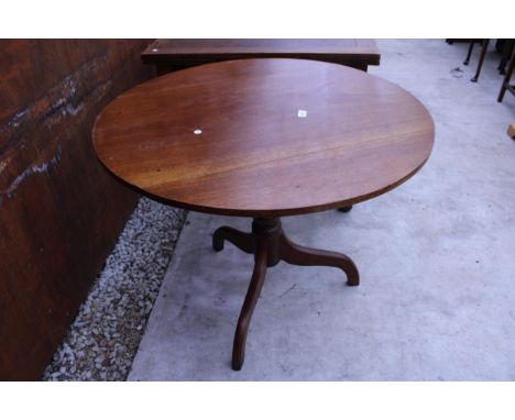 A 19TH CENTURY MAHOGANY TRIPOD TABLE ON TURNED COLUMN, 36" DIAMETER