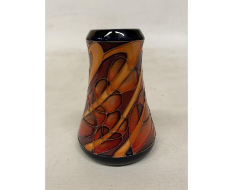 A MOORCROFT 3 INCH VASE COEUR'S ENFLAMES (K. GOODWIN)