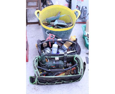 A LARGE ASSORTMENT OF TOOLS TO INCLUDE A BOSCH ELECTRIC DRILL, HAMMERS AND SPANNERS ETC