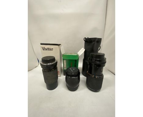 THREE VINTAGE CAMERA LENSES VIVITAR 70-210 MM, MACRO FOCUSING 2.8/135MM AND KOMURANON 200M LENS 80/200 MM