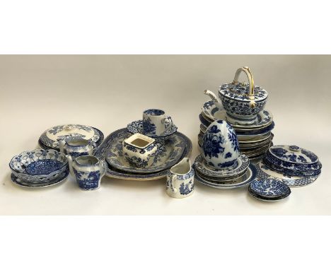 A quantity of blue and white china to include Booths 'Dragon' and 'Lowestoft Border', Woods, Old Alton Ware, Wood &amp; Sons 