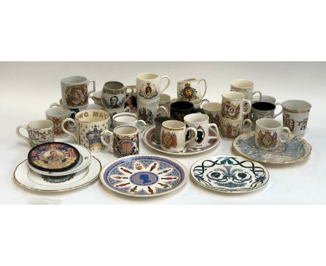 A very large mixed lot of commemorative ware to include Halcyon Days Bilston enamel beaker; Laura Knight Edward VIII mug (AF)