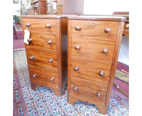 A pair of early Victorian mahogany pedestal chest, with four graduating drawers, raised on bracket feet, H.76 W.38 D.52cm 