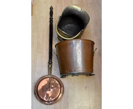 Collection of early 20th Century brass copperwares in pots, cooking pans, scales, kettles etc, candle sticks, plated wares, h