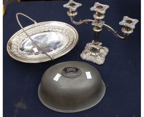 A Victorian silver plated oval bread / cake basket, rope twist swing handle above body chased with a band of acanthus leaves,