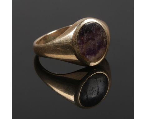 A 9ct gold Blue John signet ring, Size J, 2.84g.  