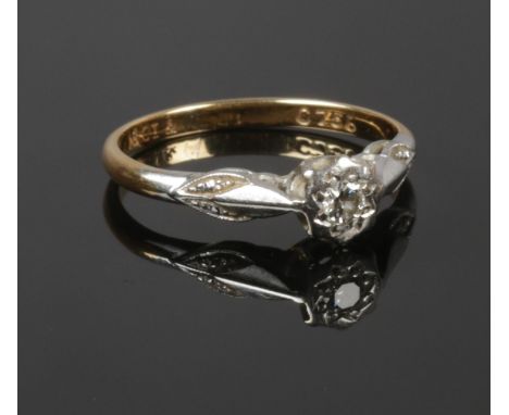 An 18 ct diamond solitarie ring, size k, 2.10g  