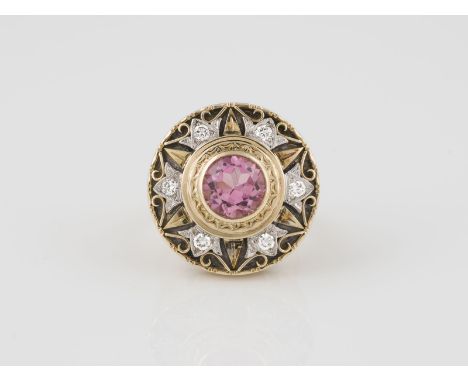 RING Gelbgold, Weißgold. Ringmaß ca. 54, Ges.-Gew. ca. 14,6 g. Gest. 585. Sechs Brillanten, zusammen ca. 0,21 ct., ein rund f