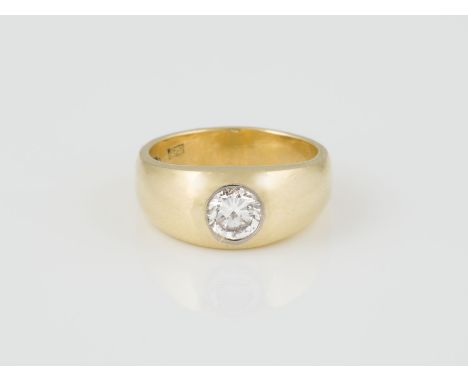 RING Gelbgold. Ringmaß ca. 48,5, Ges.-Gew. ca. 7,7 g. Gest. 750. Ein Brillant, ca. 0,45 ct.