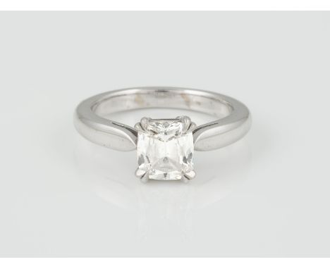RING Weißgold. Ringmaß ca. 48, Ges.-Gew. ca. 4,5 g. Geprüft 18 K. Ein Diamant, ca. 0,99 ct.