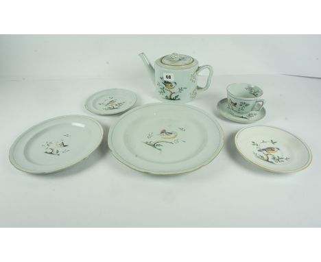 Spode "Queens Bird" Pattern Dinner / Breakfast Set, Approximately 85 pieces