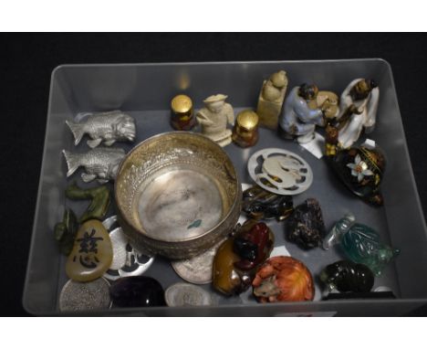 A selection of Japanese and Oriental trinkets and curios including cloisonne enamel, carved stone figures and jade pendant