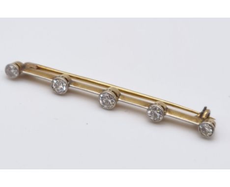 A VINTAGE 9K GOLD BAR BROOCH WITH 5 DIAMONDS IN CLASSIC STYLE AND IN ORIGINAL BOX.  3.9gms 