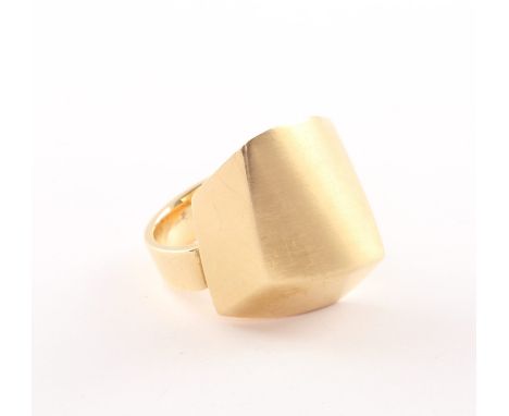RING, 750/ooo Gelbgold, RG 58, 23,6g, signiert VHERNIE 