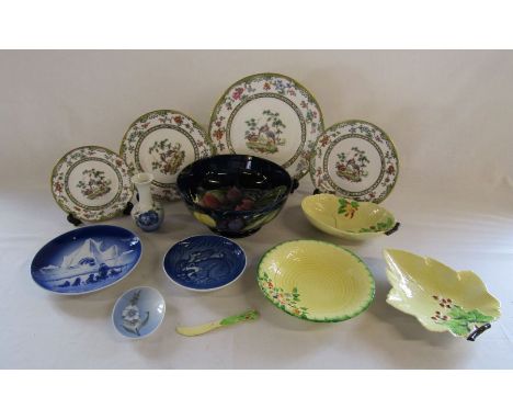 Selection of ceramics to include Crown Devon - Moorcroft - Royal Copenhagen - Spode etc