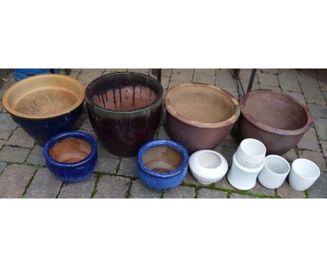 Pair of large stoneware pots, two large glazed pots &amp; other ceramic pots