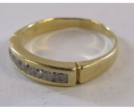Tested as 9ct gold ring with cubic zirconia stones - ring size T/U - total weight 4.2g