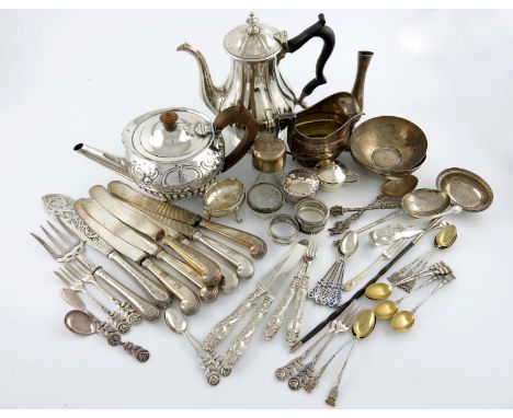A mixed lot of silver items, comprising: a William IV coffee pot, London 1833, lobed baluster form, a George III cream jug, L