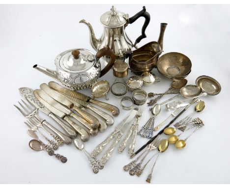 A mixed lot of silver items, comprising: a William IV coffee pot, London 1833, lobed baluster form, a George III cream jug, L