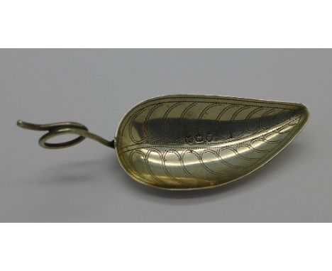 A silver leaf shaped caddy spoon, London 1807