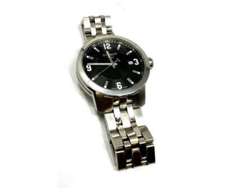 Gents Tissot 1853 quartz to55410a  the watch does tick 