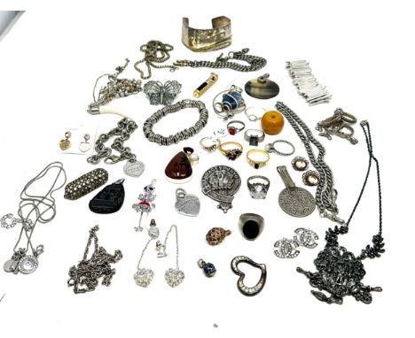 selection of vintage &amp; later costume jewellery weight 540g 