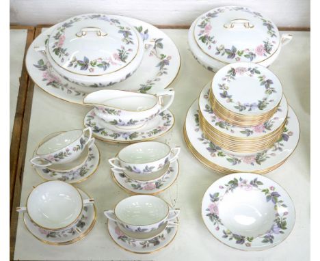 A ROYAL WORCESTER JUNE GARLAND PATTERN DINNER SERVICE, PRINTED MARK, ONE VEGETABLE DISH LACKING ONE HANDLE 