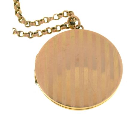 A 9CT GOLD  ENGINE TURNED LOCKET, BIRMINGHAM 1918, ON VICTORIAN GOLD CHAIN MARKED 9CT, 17G++LIGHT WEAR AND SCRATCHES CONSISTE