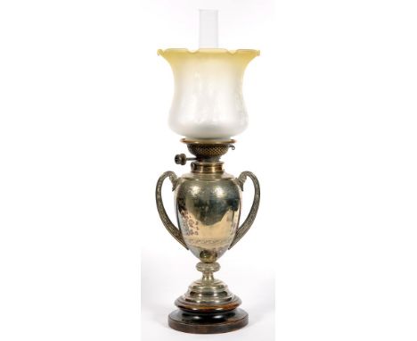 A VICTORIAN EPNS VASE SHAPED OIL LAMP ON EBONISED SOCLE, WITH LATER ETCHED GLASS SHADE, 55CM H, LAMP LATE 19TH C
