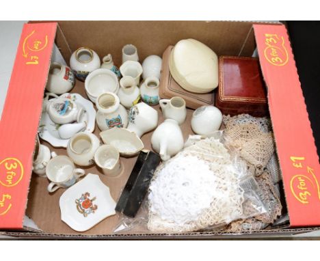MISCELLANEOUS CERAMICS, INCLUDING CRESTED TRINKET WARES, W. H. GOSS AND OTHERS