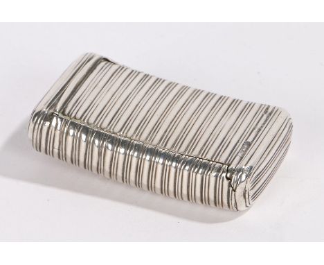 George III silver snuff box, Birmingham 1814, maker Samuel Pemberton, with ribbed banded exterior and gilt interior, 6cm wide