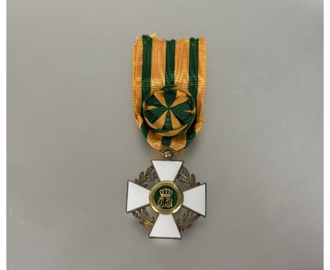 Luxembourg: Grand Duchy, Order of the Oaken Crown, Knight's breast badge, silver gilt and enamel