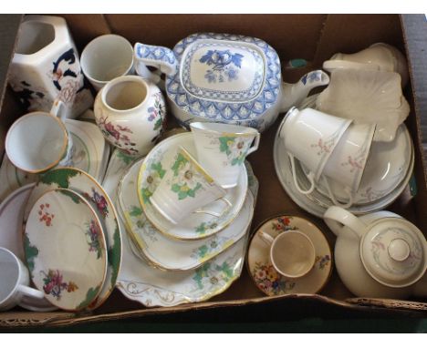 A Spode Geranium teapot plus other china (two boxes)