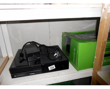 An X box 1 games console with box (box a/f and consul unchecked) ****Condition report**** Postage to Mainland UK 15+VAT=£18