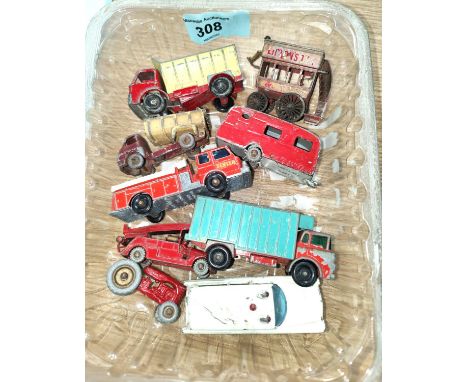 A selection of vintage Lesney diecast vehicles loose 