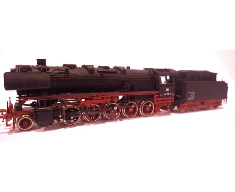 Jouef 2.10.0 and Bogie tender D.B black/red, 044-170-9. P&amp;P Group 1 (£14+VAT for the first lot and £1+VAT for subsequent 