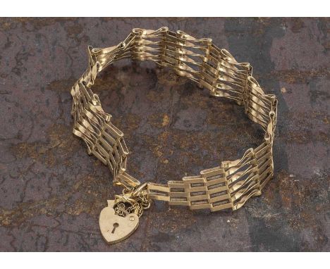 A 9ct gold five bar gate link bracelet, with padlock clasp, 18cm long, 6g