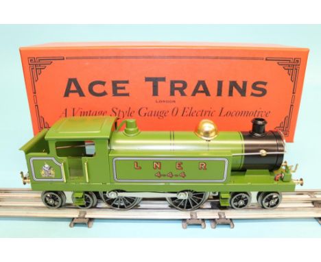 A boxed Ace Trains '0' gauge LNER 4-4-4 locomotive
