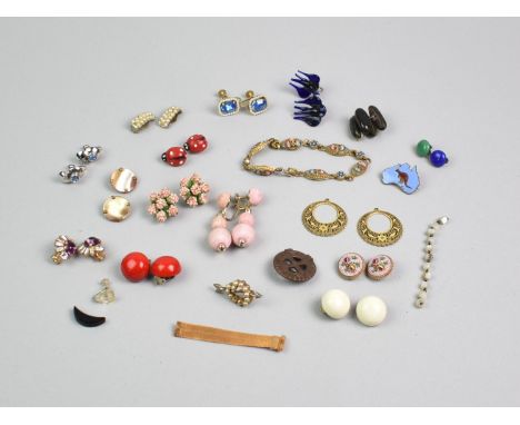 A Collection of Vintage and Later Costume Jewellery to include Micromosaic Bracelet, Clip on Earrings, Damascene Hoops, Mothe