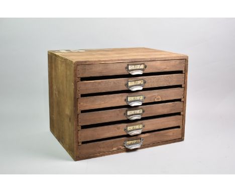 A Vintage Six Drawer Collectors Chest, 36cms Wide