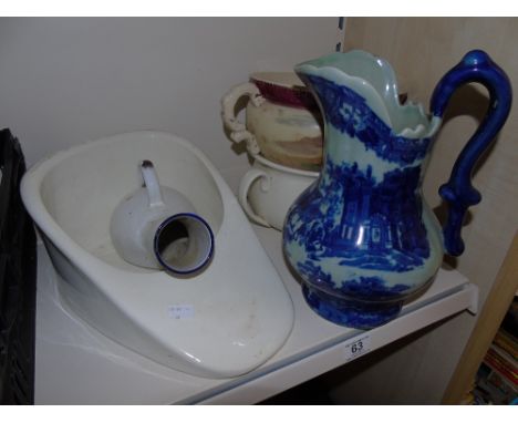 5 CERAMIC ITEMS INCLUDING ORIENTAL JUG