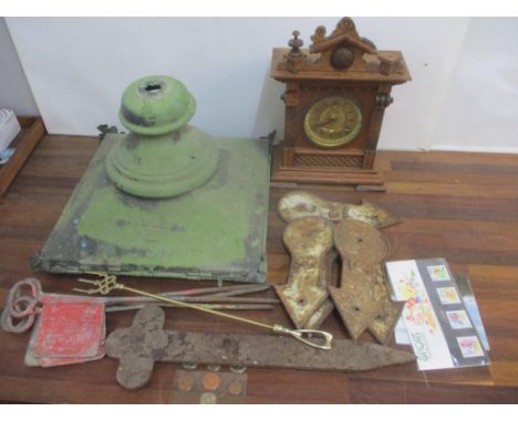 A mixed lot to include a vintage hanging light, oak mantel clock, golf course markers and other items 